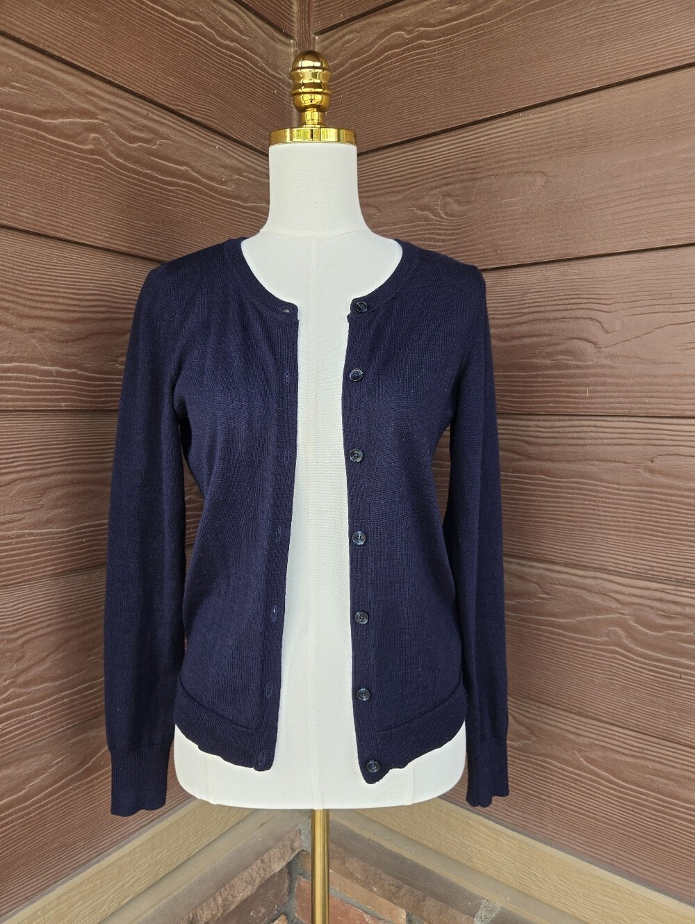 The Limited Women’s Navy Blue Button‑Front Cardigan Sweater – Size Medium